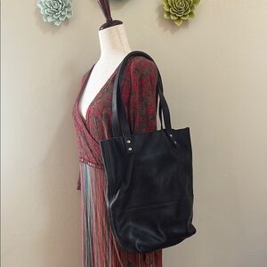 Fleabags USA black pebbled Leather Tote Bag